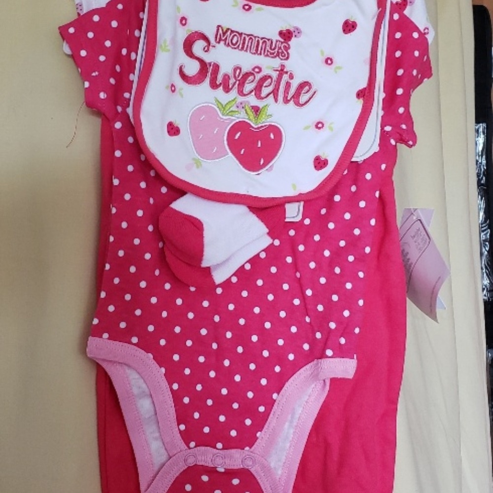 Baby Layette Set, Red/Pink